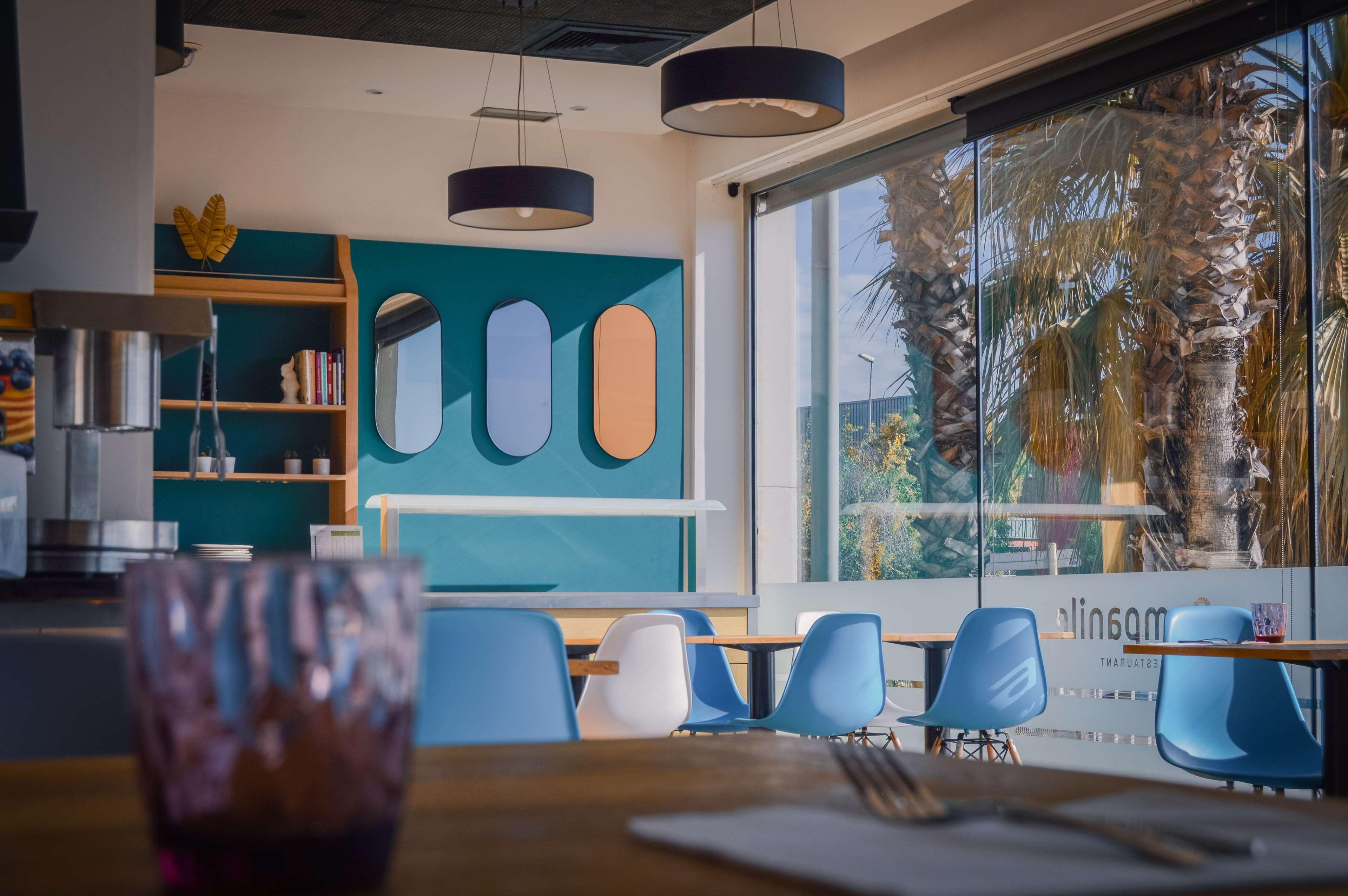 Travelodge Bcn Cornella Fira Cornellà de Llobregat Kültér fotó