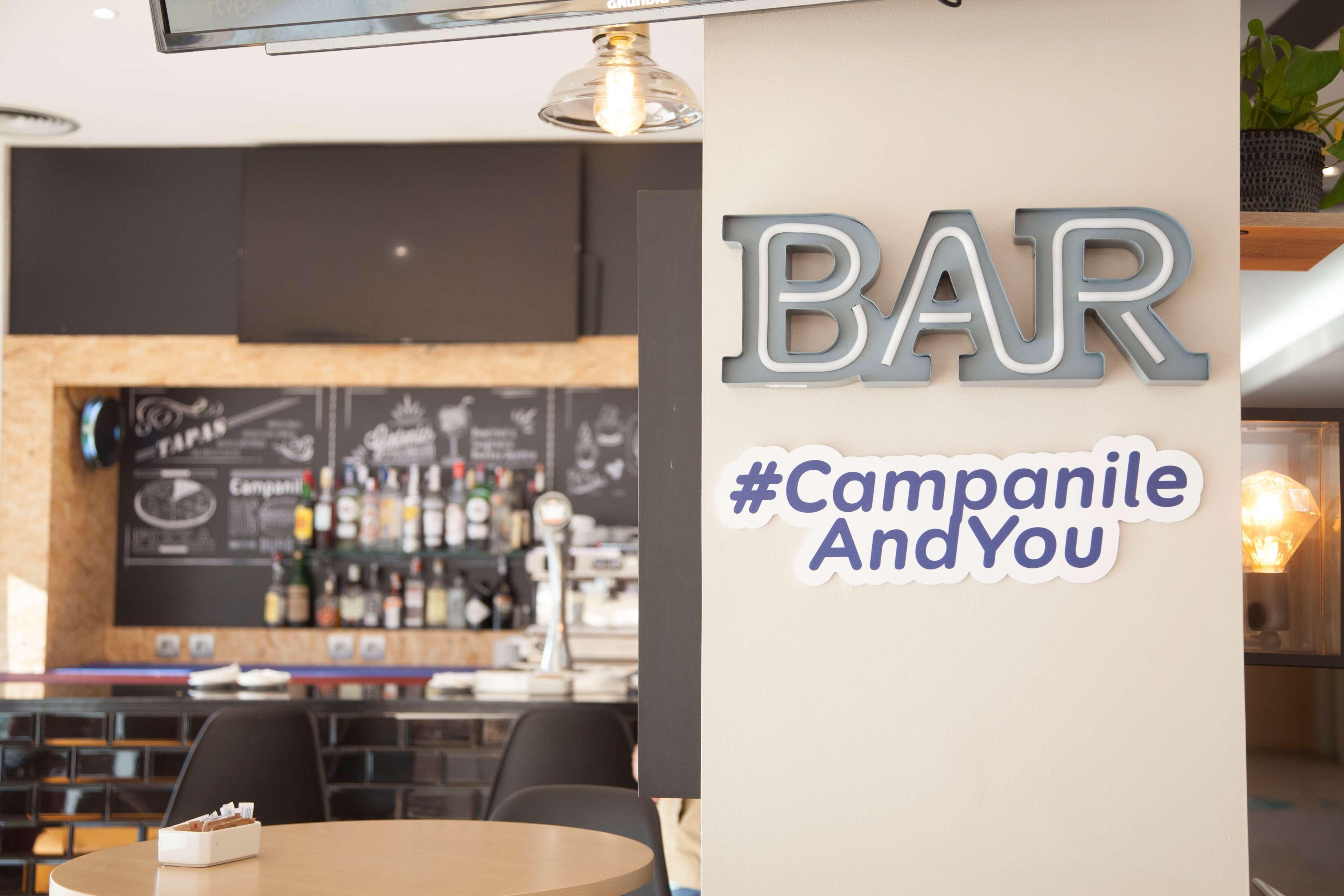 Travelodge Bcn Cornella Fira Cornellà de Llobregat Kültér fotó